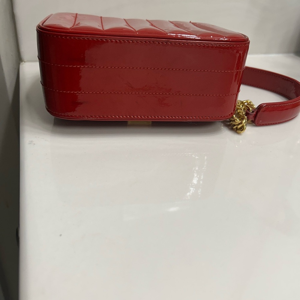 Saint Laurent Vicky Crossbody Red Leather Bag - Picture 3 of 5
